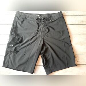 BILLABONG BOARDSHORTS SURF TRUNKS MENS SIZE 32 ALL DAY PRO RECYCLER SHORTS BLACK